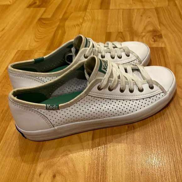 Keds white perforated leather lace up sneakers Size 6.5 - Picture 3 of 7